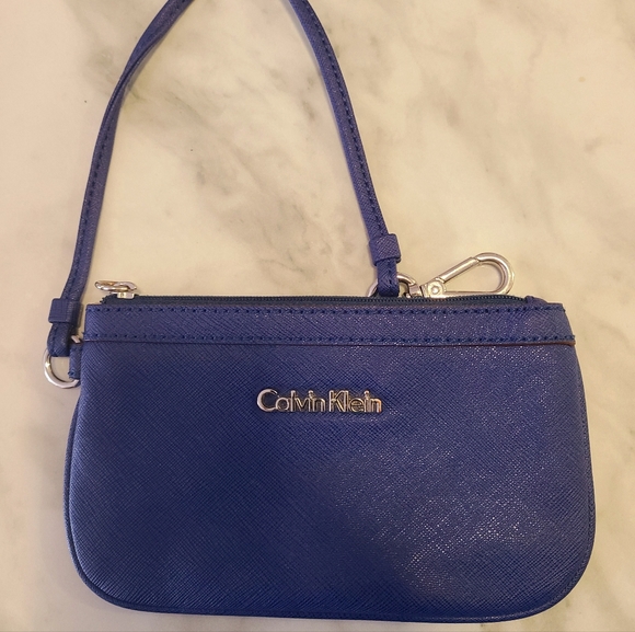 Calvin Klein Wristlet Wallet - Picture 1 of 5